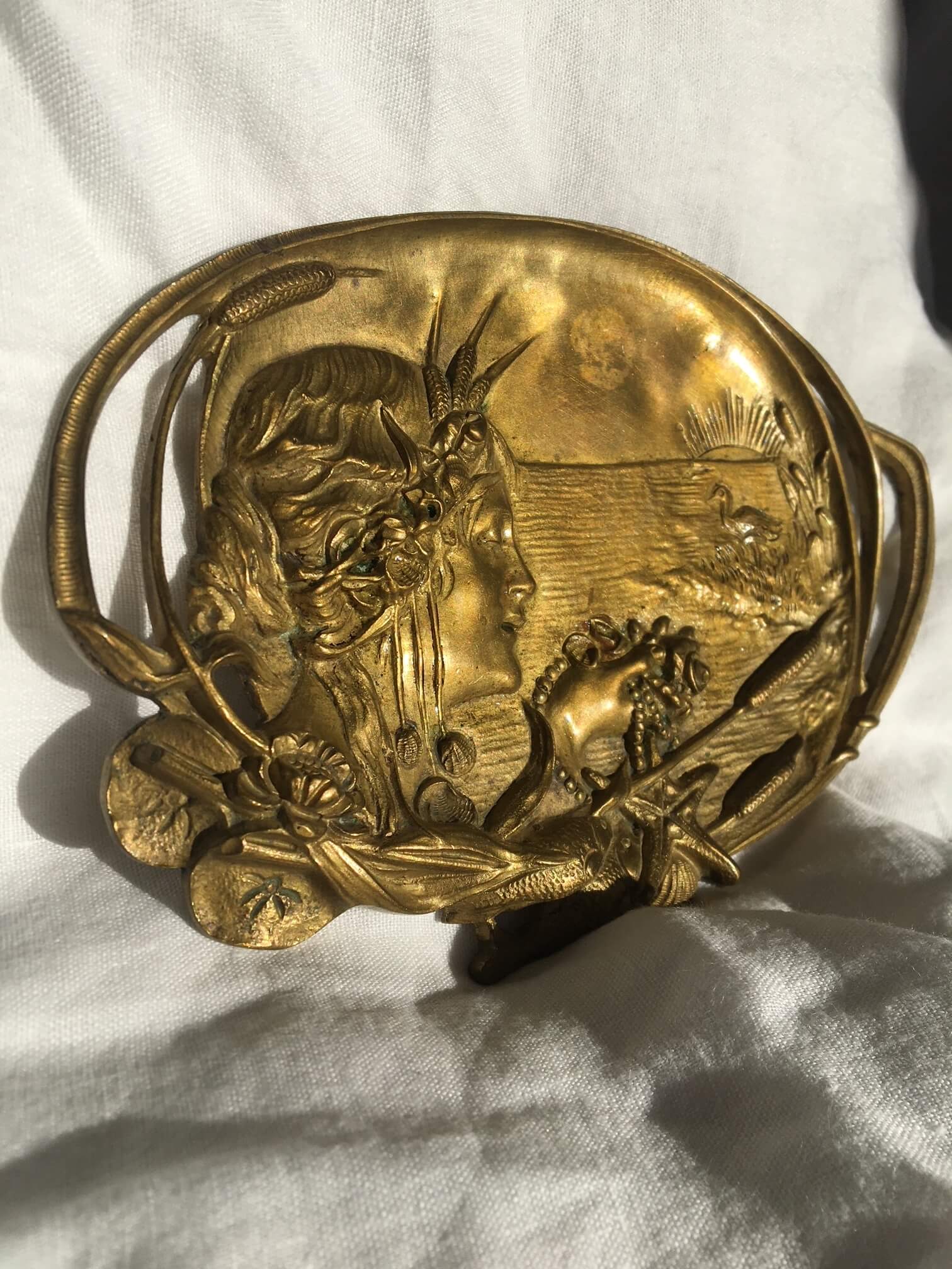 Vide-poche Art Nouveau bronze sirène aux bijoux