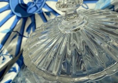 Cloche en verre gravé